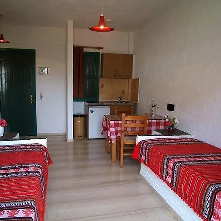 Prinos Hotel Hersonissos (Crete)